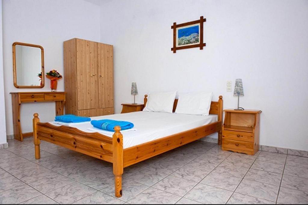 Syraina Apartments Skiathos Pokoj fotografie