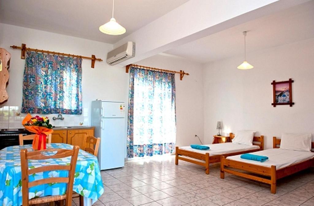 Syraina Apartments Skiathos Pokoj fotografie